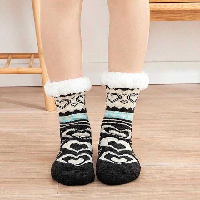 Chaussettes Pilou Noires Avec Cœur Gris(Chaussette Pilou Noire Coeur Gris) 1 Chaussettes Pilou Noires Avec Cœur Gris(Chaussette Pilou Noire Coeur Gris)