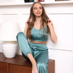 Pyjama Ensemble Satin Femme Crop Et Pantalon(Pyjama Ensemble Satin Femme) 25 Pyjama Ensemble Satin Femme Crop Et Pantalon(Pyjama Ensemble Satin Femme) -Boutique De Pyjamas H2d3084ea805e4a7da4dead3f400d8cf9a