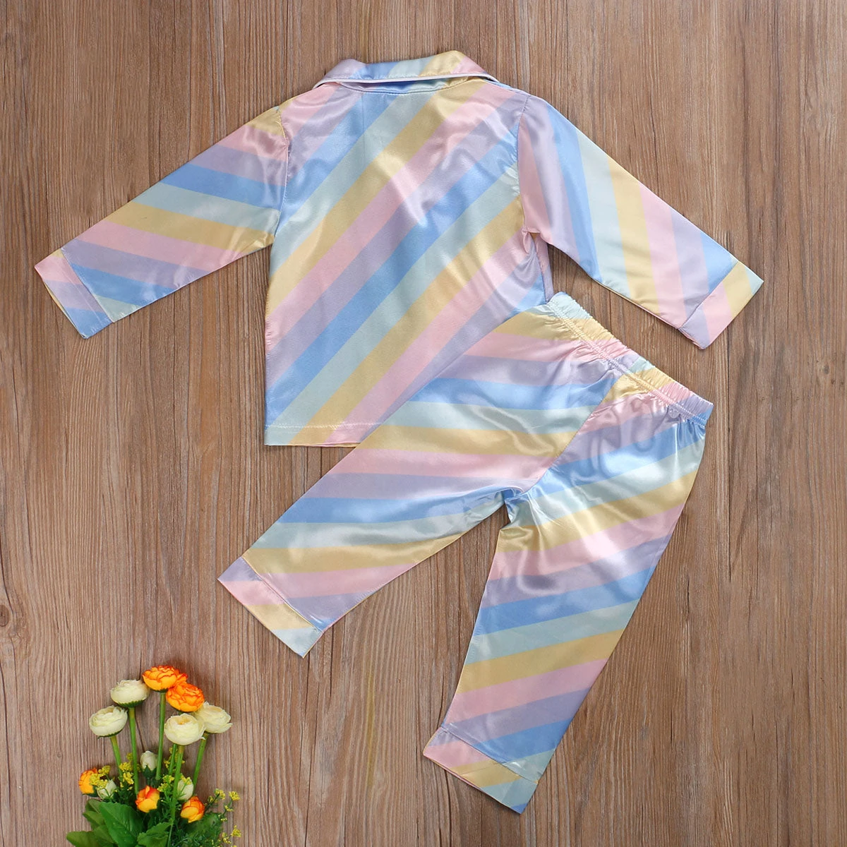 Pyjama Satin Rayé Arc-En-Ciel(Pyjama Satin Raye Arc En Ciel) 6 Pyjama Satin Rayé Arc-En-Ciel(Pyjama Satin Raye Arc En Ciel) – Image 6