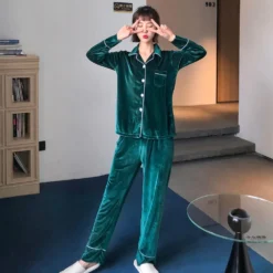 Pyjama Saint Valentin En Velours Couleurs Assorties(Pyjama Saint Valentin) 5 Pyjama Saint Valentin En Velours Couleurs Assorties(Pyjama Saint Valentin) -Boutique De Pyjamas H7d6d58e298f44d61a25dec515d18c301y