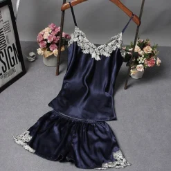 Pyjama 2 Pièces Femme Satin Avec Fleurs En Dentelles(Pyjama 2 Pieces Femme Satin) 19 Pyjama 2 Pièces Femme Satin Avec Fleurs En Dentelles(Pyjama 2 Pieces Femme Satin) -Boutique De Pyjamas HTB19sO4QFXXXXb.XXXXq6xXFXXXC