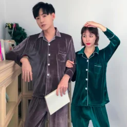 Pyjama Saint Valentin En Velours Couleurs Assorties(Pyjama Saint Valentin)