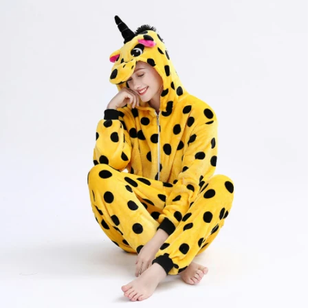 Pyjama Licorne Femme JAUNE & NOIR(Pyjama Licorne Femme Jaune Noir) 2 Pyjama Licorne Femme JAUNE & NOIR(Pyjama Licorne Femme Jaune Noir) – Image 2