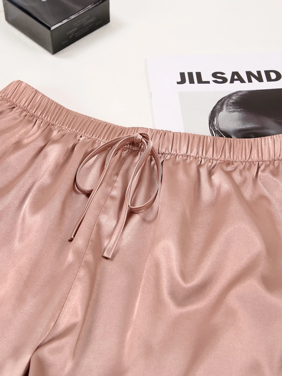 Pyjama Satin Femme Luxe Ensemble 3 Pièces(Pyjama Satin Femme Luxe) 14 Pyjama Satin Femme Luxe Ensemble 3 Pièces(Pyjama Satin Femme Luxe) – Image 14