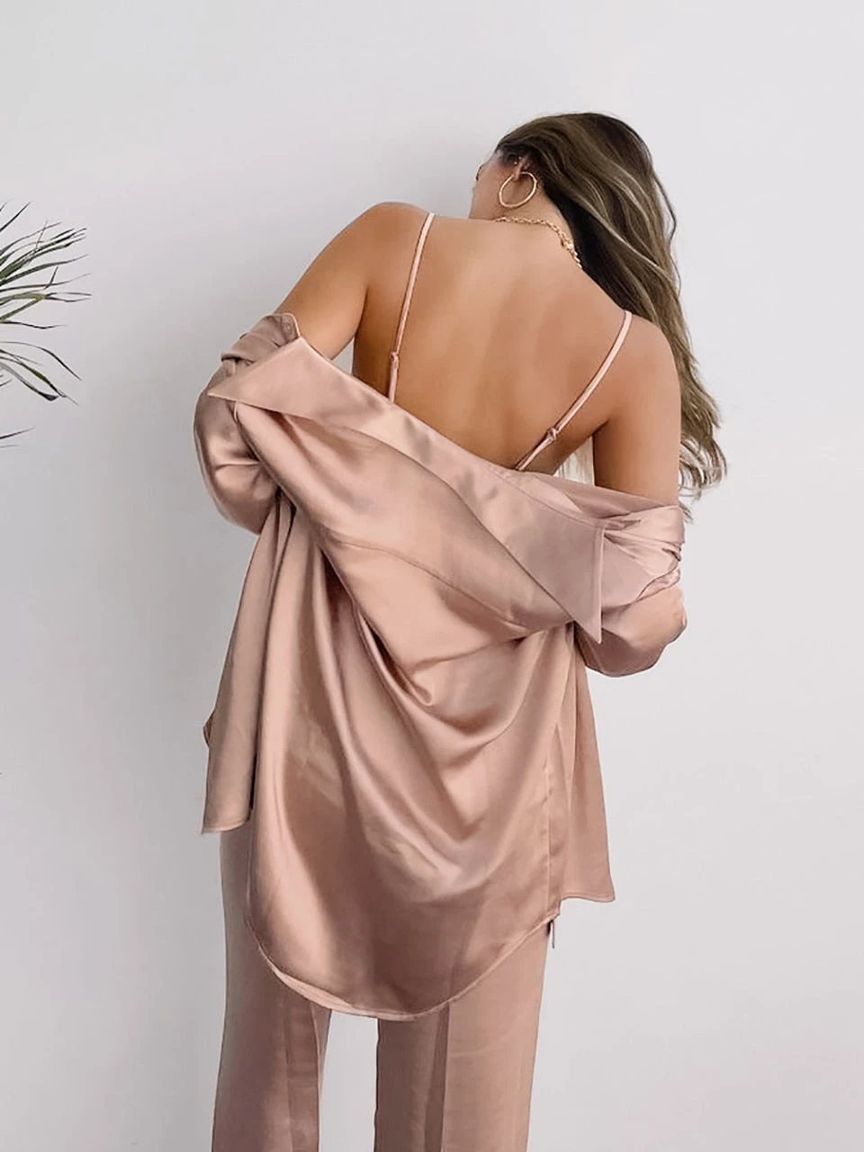 Pyjama Satin Femme Luxe Ensemble 3 Pièces(Pyjama Satin Femme Luxe) 4 Pyjama Satin Femme Luxe Ensemble 3 Pièces(Pyjama Satin Femme Luxe) – Image 4