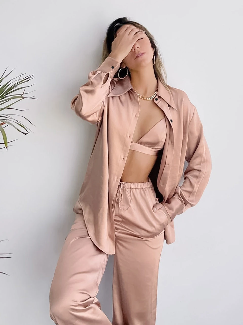 Pyjama Satin Femme Luxe Ensemble 3 Pièces(Pyjama Satin Femme Luxe) 1 Pyjama Satin Femme Luxe Ensemble 3 Pièces(Pyjama Satin Femme Luxe)